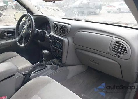 2007 Chevrolet Trailblazer Ls из США, поврежденный, VIN 1GNDT13S972143336